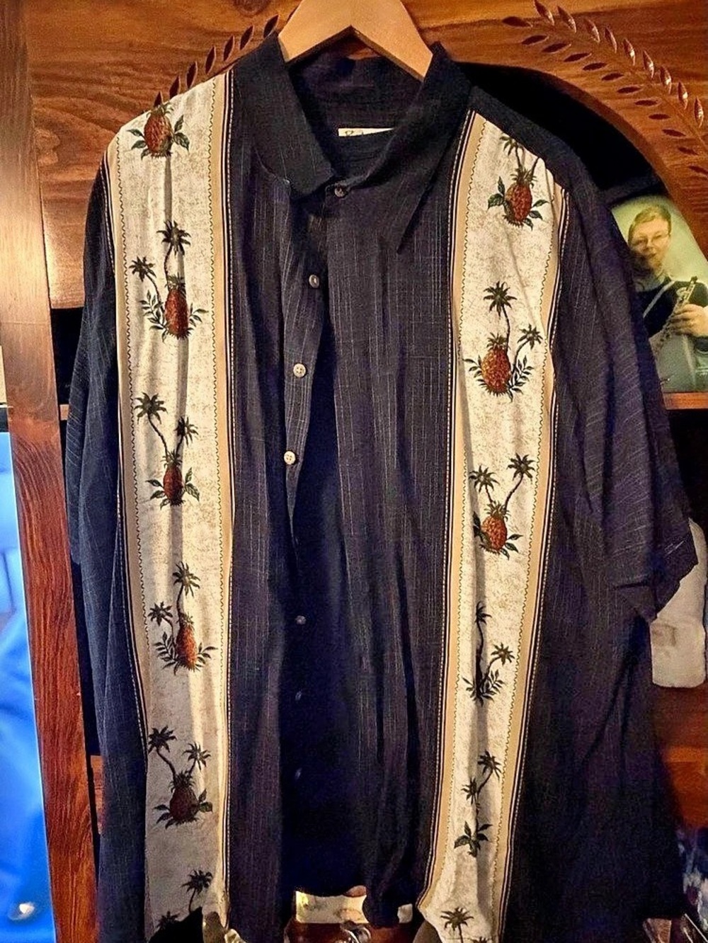 Batik Bay Embroidered Floral Button Down Black & White 2XB
